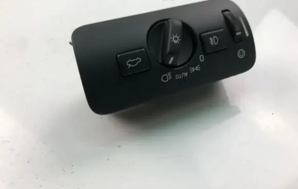 Volvo V40 Light switch 31443831