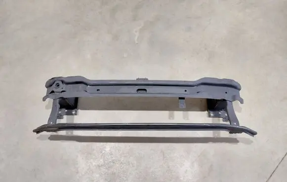 Volkswagen Tiguan Front bumper cross member 5NA807611