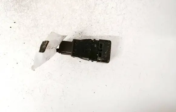 Passenger airbag on/off switch