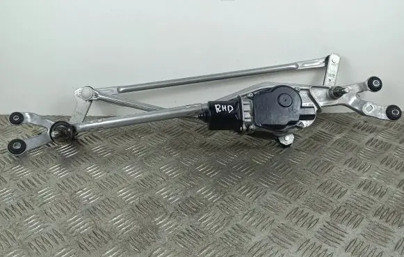 Honda HR-V Front wiper linkage and motor