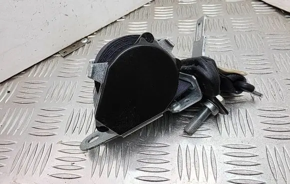Mitsubishi ASX Rear seatbelt 6176523 6176200A