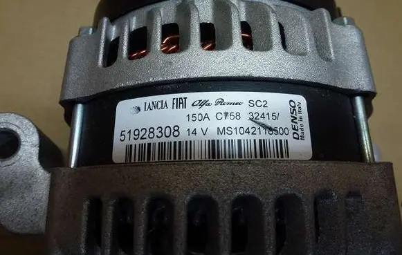 Opel Zafira C Generator/alternator 104211-8550-SD