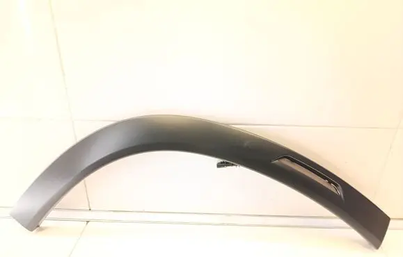 NIO ES8 Front arch trim P0078970 P0078968