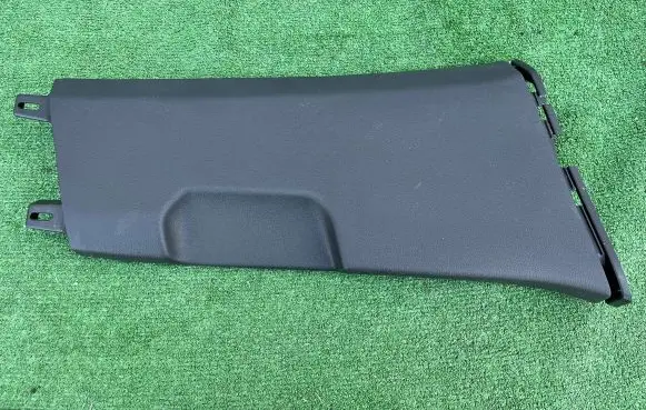 Volkswagen Golf VIII (B) pillar trim (bottom) 5H0867292 18100502 CZGC118