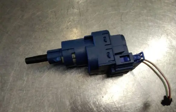 Audi A6 S6 C5 4B Brake pedal sensor switch 6Q0927189