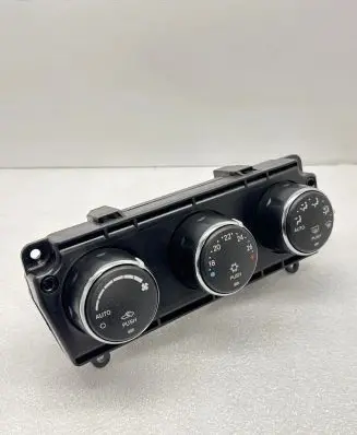 Jeep Cherokee IV KK Climate control unit P55111946AF