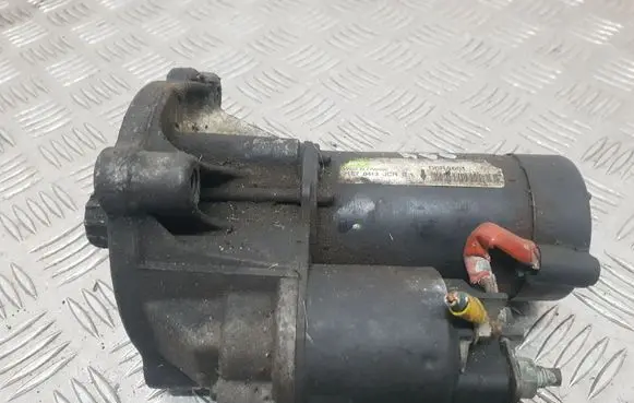 Peugeot 406 Starter motor D6RA661 21E70413