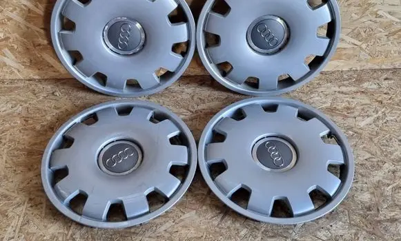 Audi A4 S4 B7 8E 8H R16 wheel hub/cap/trim 4B0601147D