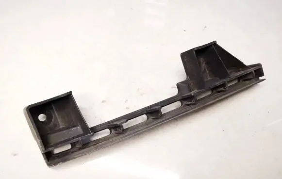 Volkswagen Touran I Front bumper mounting bracket 1t0807889b