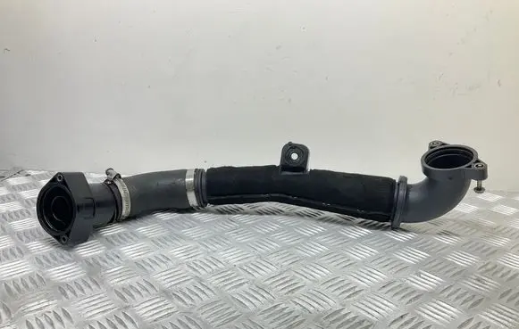 Intercooler hose/pipe