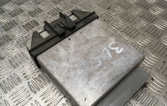 Ford Mondeo Mk III Engine control unit/module 5S7112A650XA 4CUA E111000287