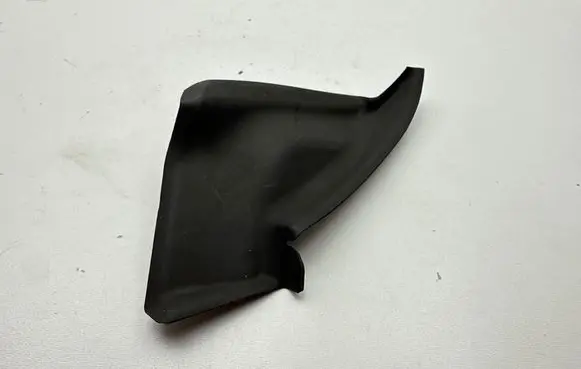 Lexus CT 200H Wiper trim 5382476010