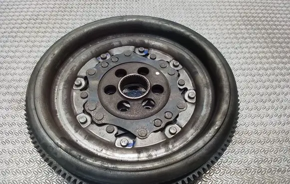 Volkswagen Caddy Flywheel 415074409