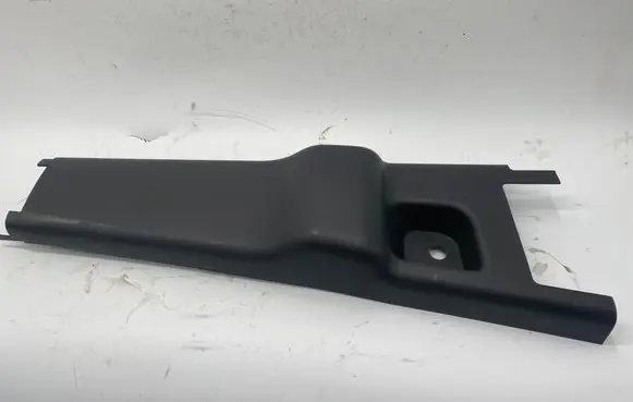 Iveco Daily 4th gen (B) pillar trim (bottom) 361000000 500314018 500326193