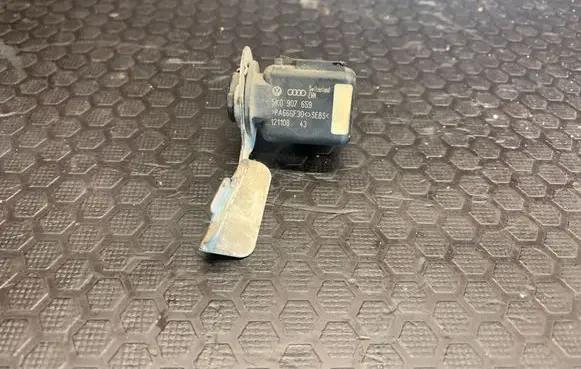 Volkswagen PASSAT CC Air quality sensor 5K0907659 12110843
