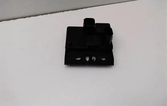 Ford C-MAX II Charging relay CM5T10C714BB
