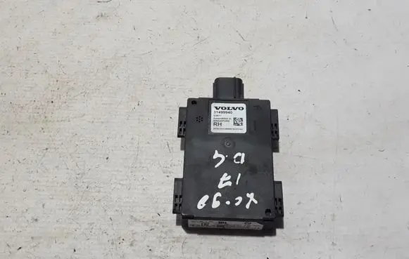 Volvo XC90 Distronic sensor radar 31499940