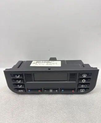 BMW 3 E36 Climate control unit 8378466 1600041006 13445B