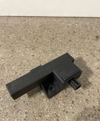 Audi A8 S8 D4 4H Keyless (KESSY) go control unit/module 8K0907247