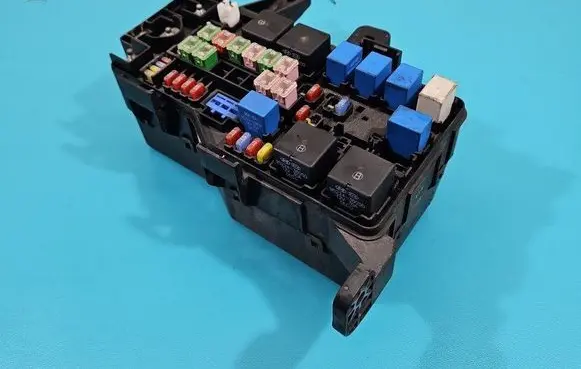Hyundai H-1, Starex, Satellite Fuse box set 91203-4H350 IMPRK1443717