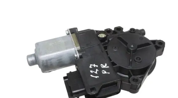 KIA Sorento Front door window regulator motor 