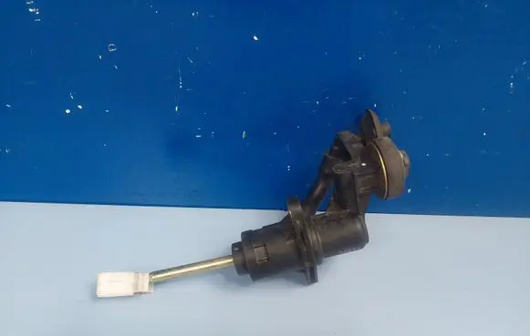 Audi A6 S6 C5 4B Clutch master cylinder 8E2721401T