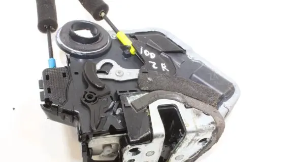 Lexus RX 450H Rear door lock ZA2523 A046693