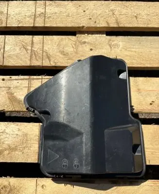 BMW X6 E71 Fuse box cover 10055913 907555124