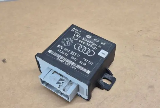 Audi A6 S6 C6 4F Light module LCM 8P0907357F 00020508