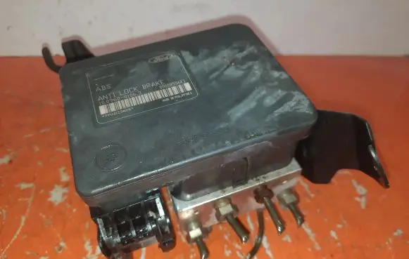 Ford Fusion ABS Pump 2S61-2110-CE