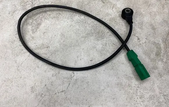 Detonation knock sensor