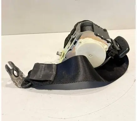 Ford Focus Rear seatbelt 33035173