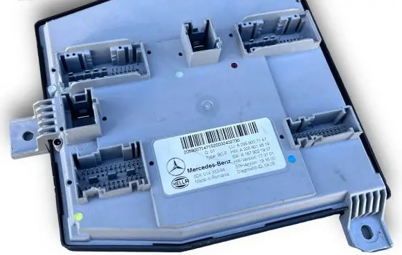 Mercedes-Benz C W205 Central body control module A2059007147