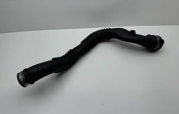 BMW 1 E81 E87 Intercooler hose/pipe 7797481 11617797481