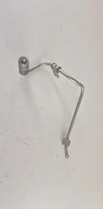 Mitsubishi L200 Fuel injector supply line/pipe 