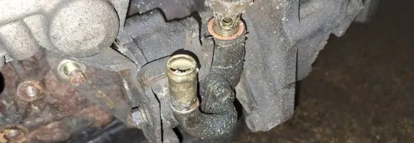 Nissan Almera Tino Power steering pump 