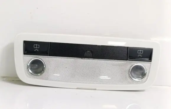 Mercedes-Benz A W176 Rear seat light 165087