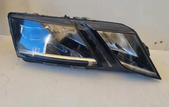 Skoda Octavia Mk3 (5E) Headlight/headlamp 5E1941016