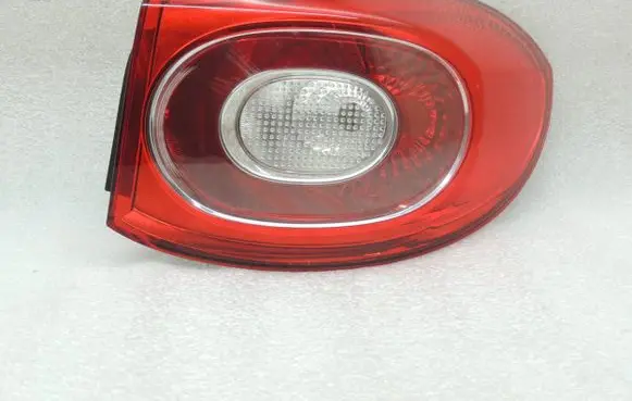 Volkswagen Tiguan Rear/tail lights 5N0945096H 5N0945112D