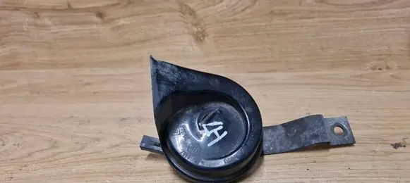 Nissan Primera Horn signal 3881157