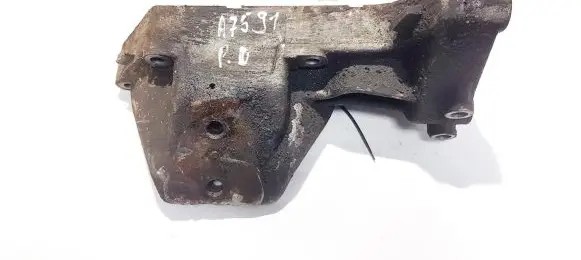 Iveco Daily 40.8 Engine mounting bracket 500376601