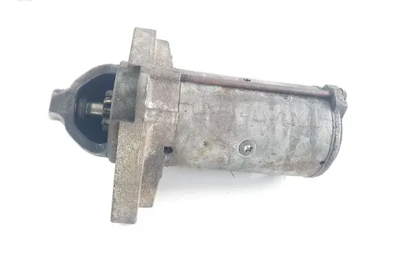 Renault Trafic II (X83) Starter motor 820056853