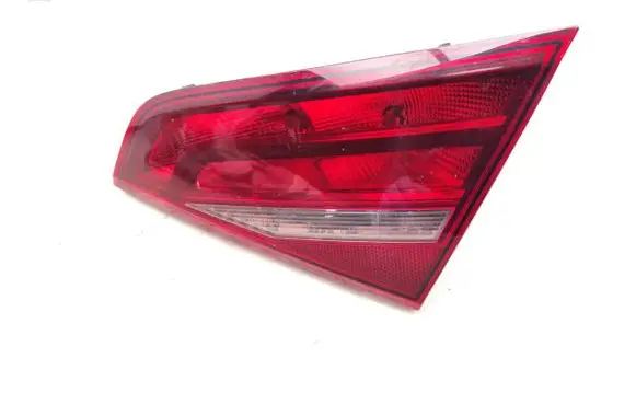 Audi A3 S3 8V Tailgate rear/tail lights 8V4945094