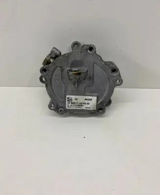 Mercedes-Benz C AMG W205 Vacuum pump A1772300065