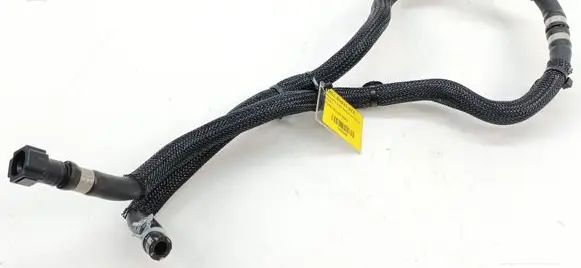 Engine coolant pipe/hose