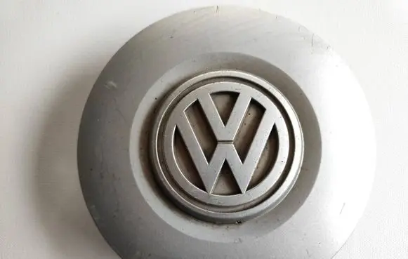 Volkswagen Golf III Original wheel cap 3A0601149A