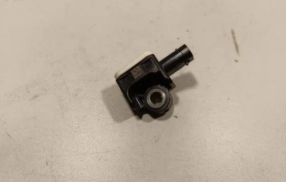 Lancia Thema Airbag deployment crash/impact sensor A1668210151