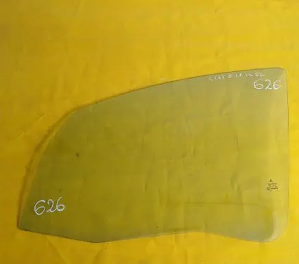 Mitsubishi Colt Front door window glass four-door