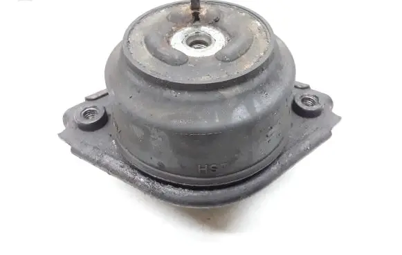Mercedes-Benz ML W164 Engine mount bracket A2512403117