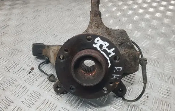 Renault Laguna II Front wheel hub